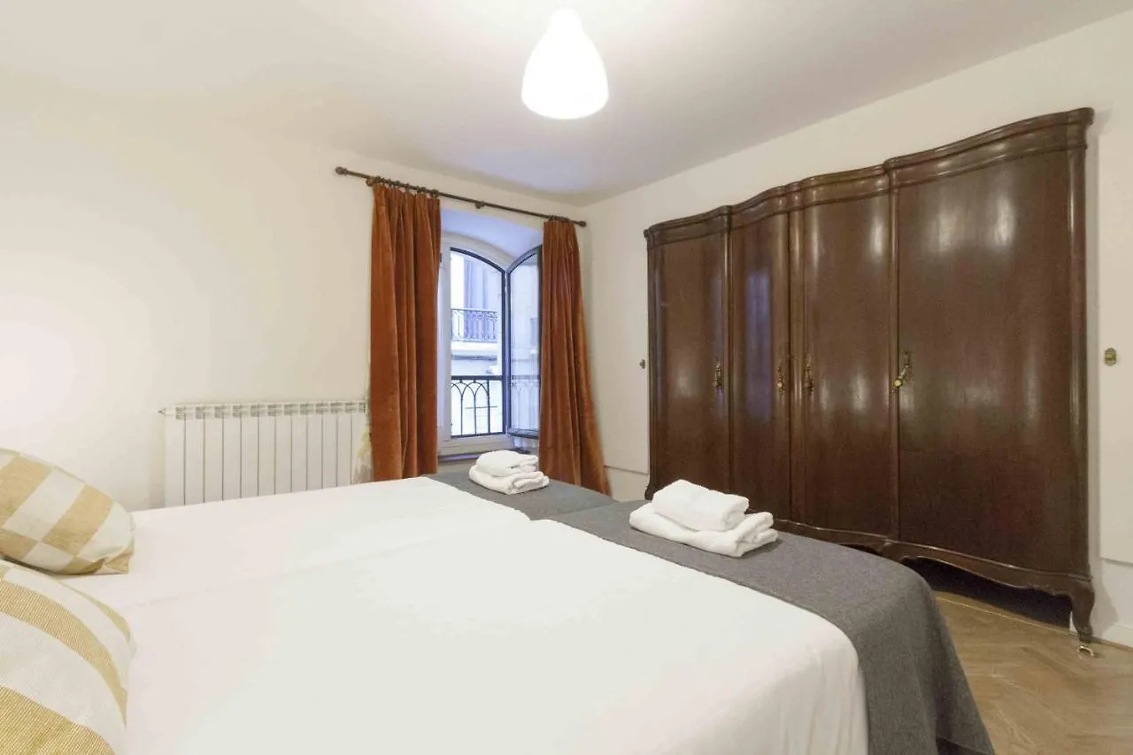 Apartment The Rentals Collection | Loreak San Sebastian